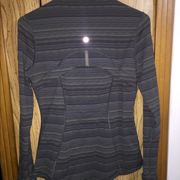 Lululemon define jacket medium - Picture 7 of 8